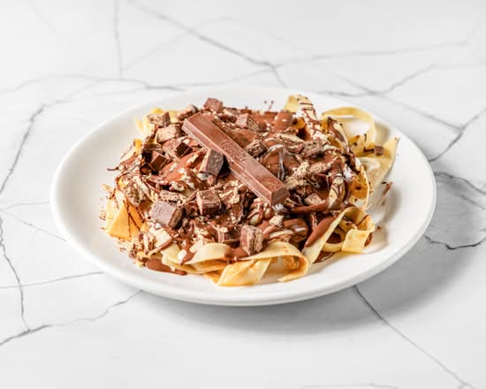 Kitkat Fettuccine Crepe
