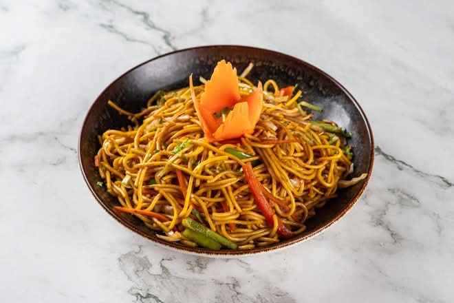 CHOW MEIN