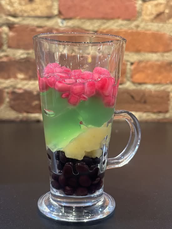 Chè  Ba Màu  (Three Color Dessert)