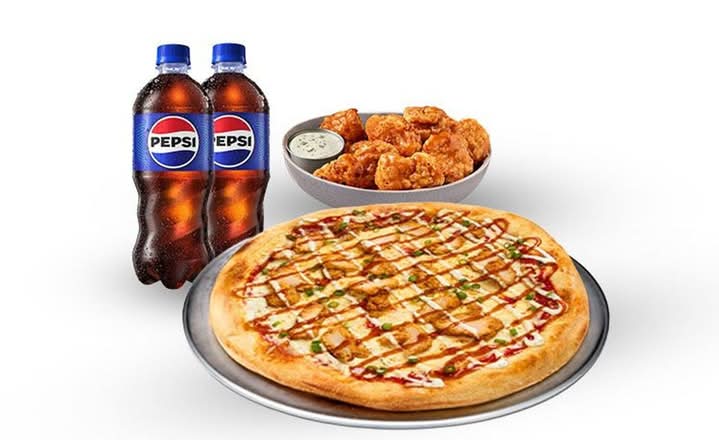 Pizza & 8 Pcs Boneless Chicken