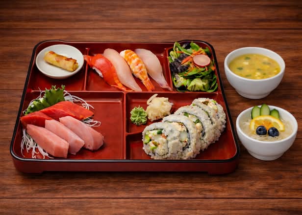 Sushi & Sashimi Dinner Box