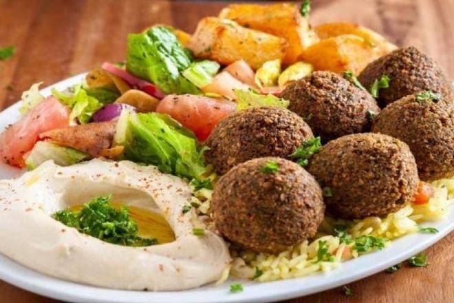Plat familial Falafel family platter