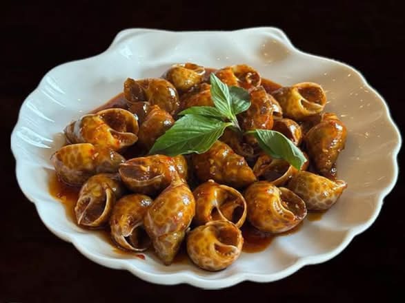 45B. Viet Snails with Butter and Garlic sauce