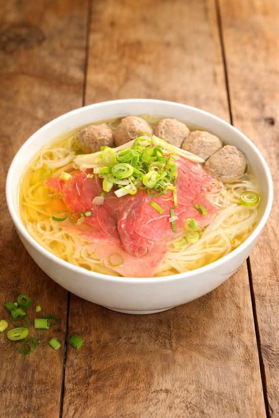 30. Phở Tái Bò Viên