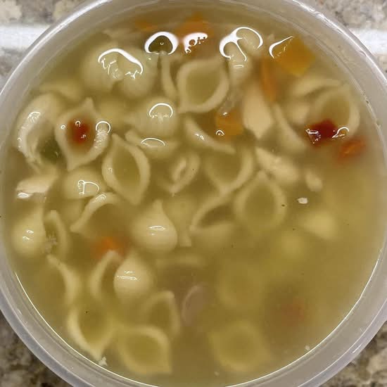 Soupe poulet et nouilles / Chicken Soup and Noodles