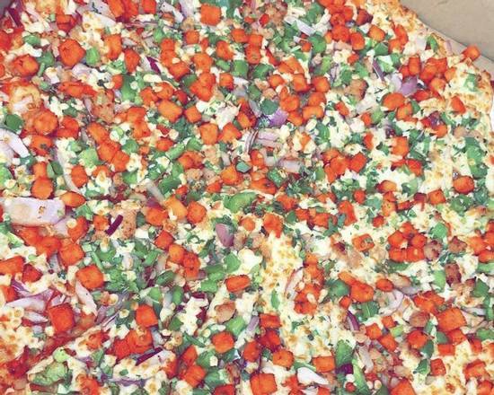 Tandoori Paneer Pizza