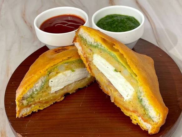 Paneer Bread Pakora
