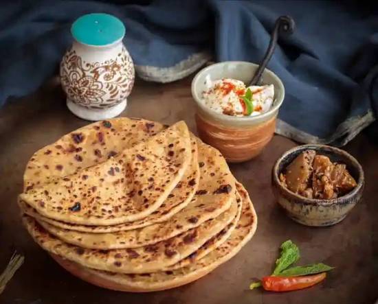 Tandoori Mix Paratha with dahi and achar