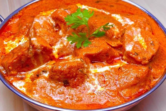 Makhni chaap plate with gravy