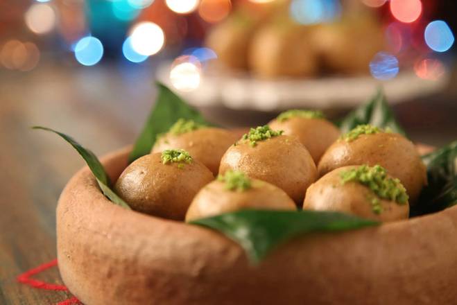 BESAN LADOO