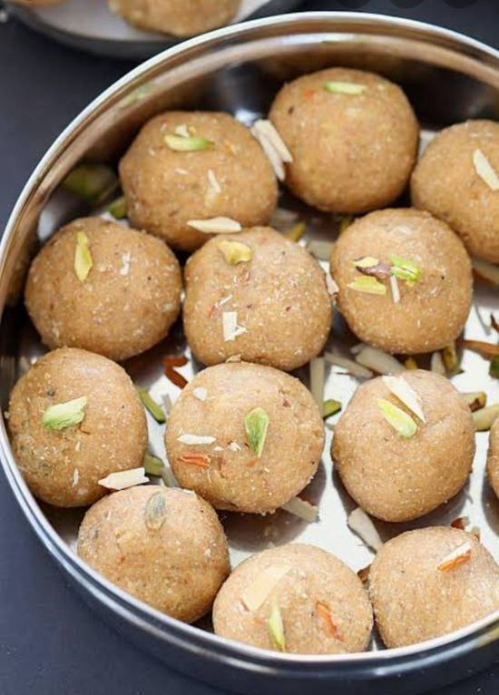 KHOYA PINNI