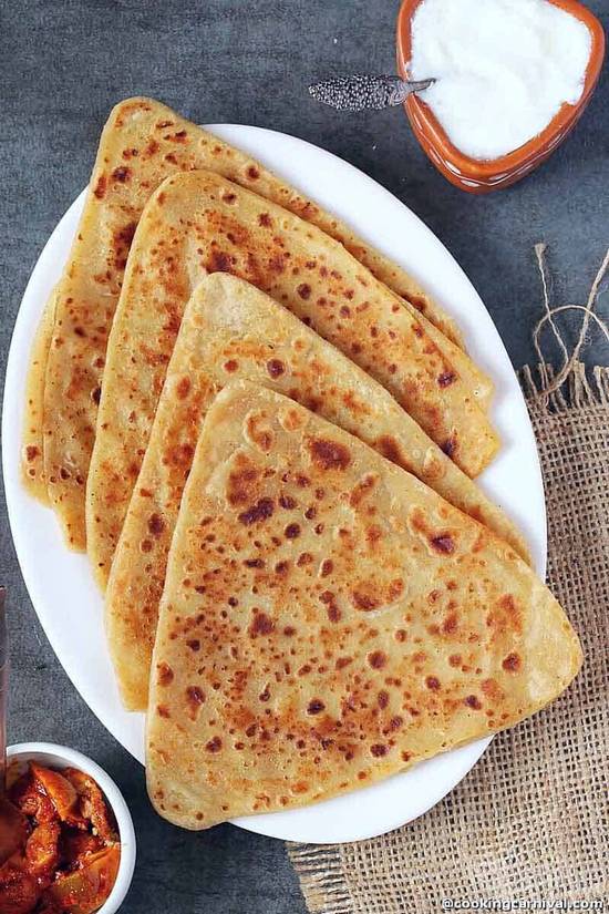 Tandoori Plain Paratha with dahi and achar