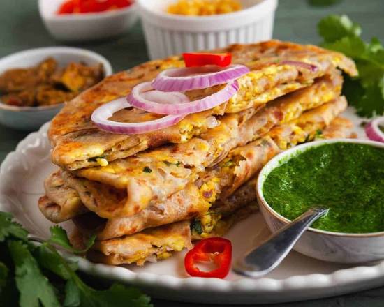 Tandoori Paneer Paratha with dahi and achar