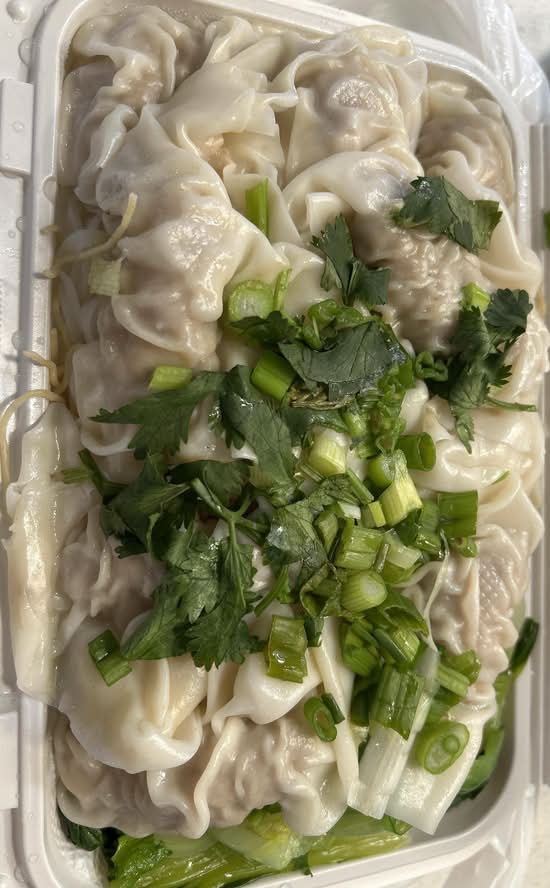 #616 Pork Wonton with Rice Noodles and Egg Noodles (Hu Tieu Mi Hoanh Thanh Thit)