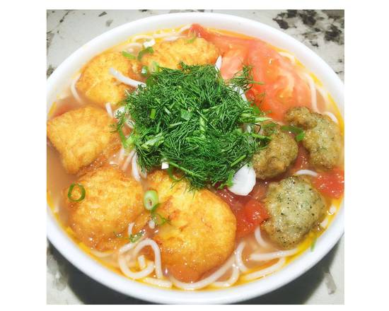 #630 Mini Fish Patties and Tomatoes with Vermicelli (Bun Cha Ca)