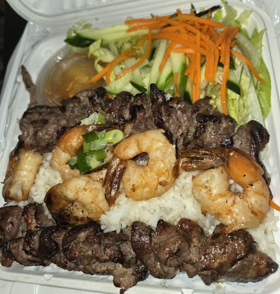 #711 BBQ Beef and BBQ Shrimp on Rice (Com Bo Nuong Tom Nuong)