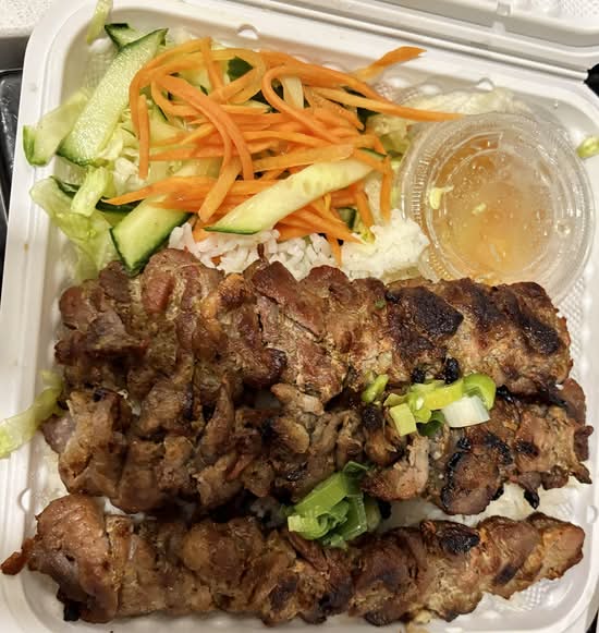 #702 BBQ Pork on Rice (Com Thit Nuong)