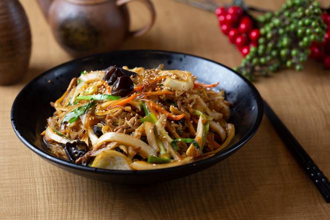 35. Japchae (잡채)