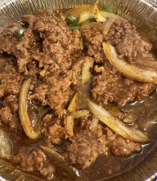 Beef Tenderloin with Black Pepper on Sizzling platter