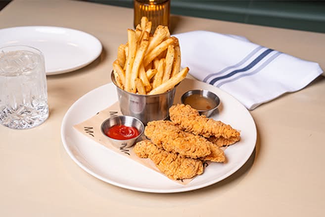 Kid's Chicken Fingers & Fries