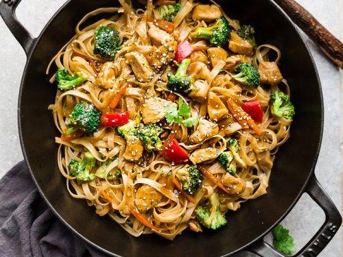 Sesame Chicken With Fried Noodles and Veggies