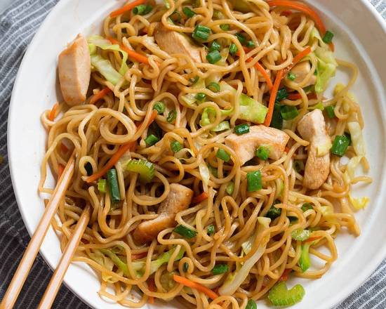 Shredded Chicken Chow Mein