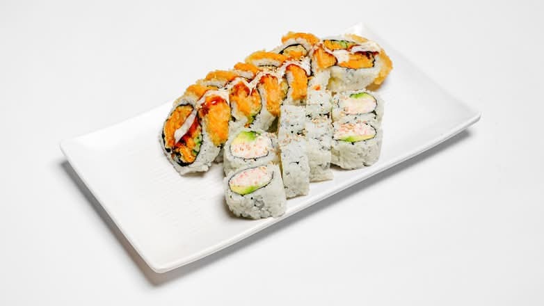 Yam Tempura Roll (6 pieces)