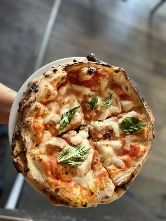 Via Mercanti Pizza