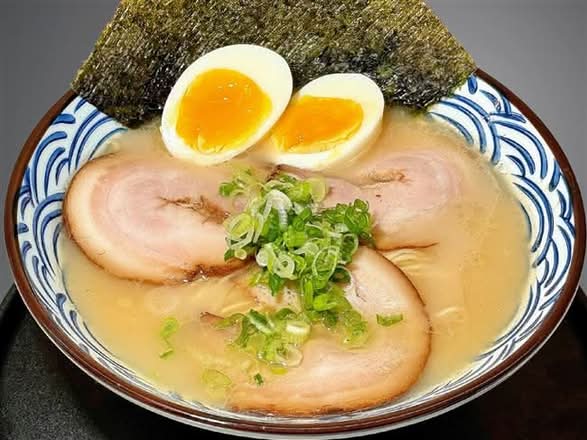 1165 Tonkatsu Ramen "thick noodles"