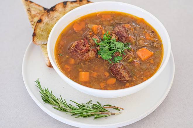 BRAISED BEEF + VEGGIE STEW CUP (8 FL OZ)