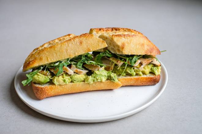 AVOCADO & CHICKEN BAGUETTE