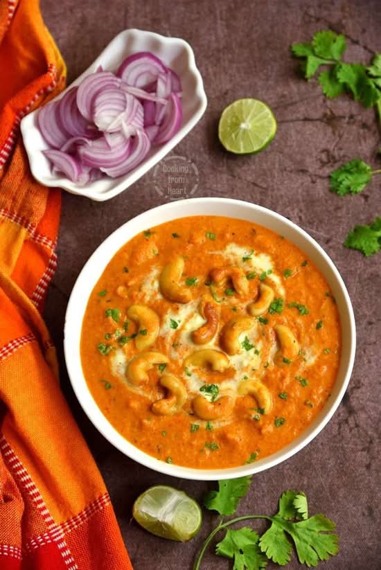 Kaju Curry + Naan