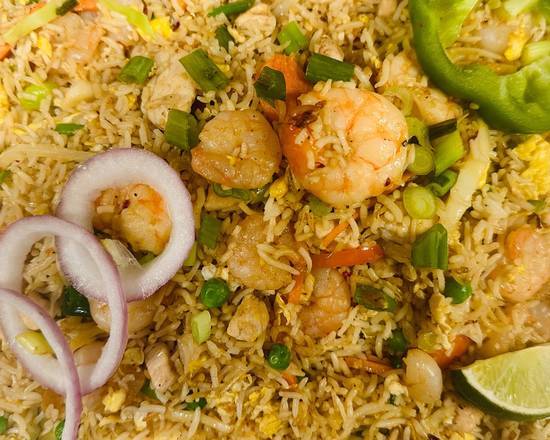 Hakka Style Chicken & Shrimp Fried rice
