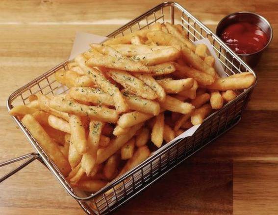 Crispy French Fries (감자튀김)