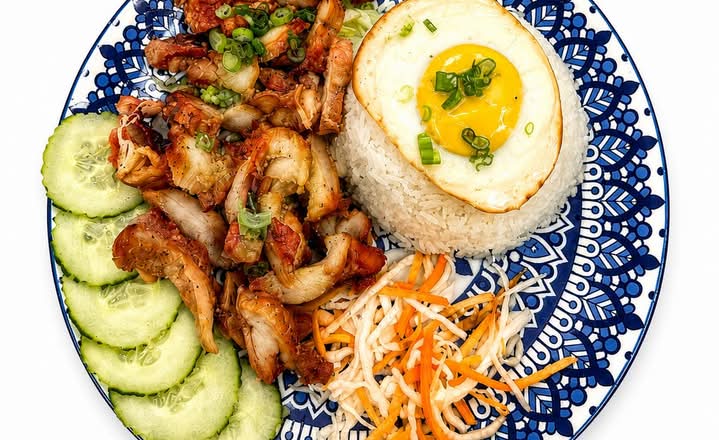 40. Steam Rice Dish (Fried egg included)