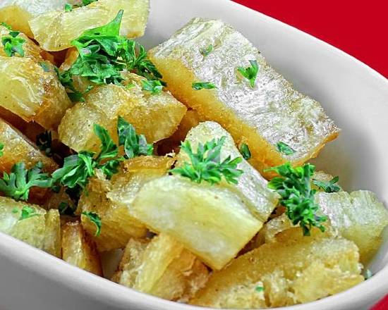 Fried Yucca (Yuca Frita)
