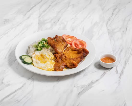 C1: Cơm Tấm Sườn Nướng & Trứng Gà Ốpla