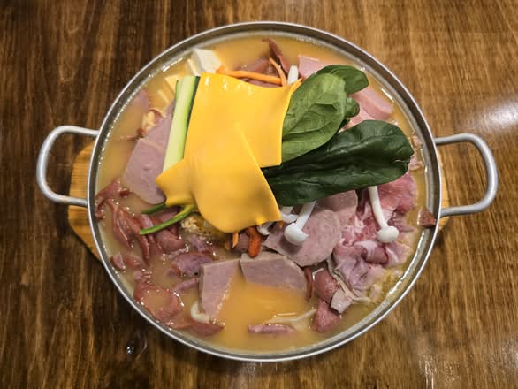 부대찌개 / Budae Jigae