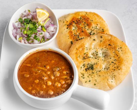Chhole Kulche