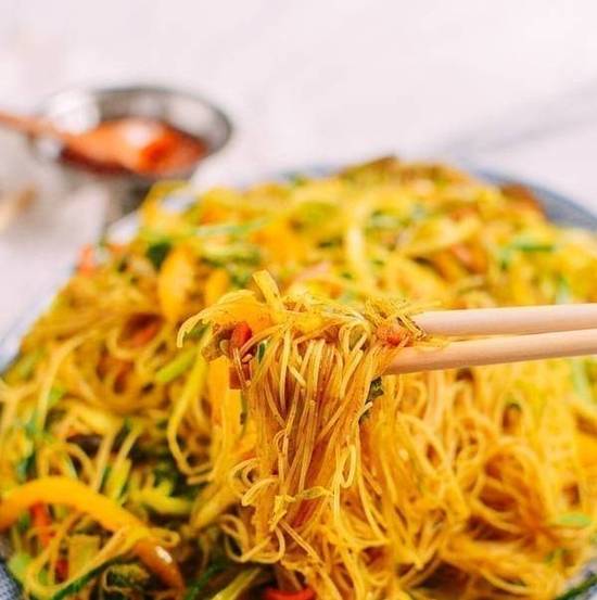 Vegetable Singapore Rice Noodle