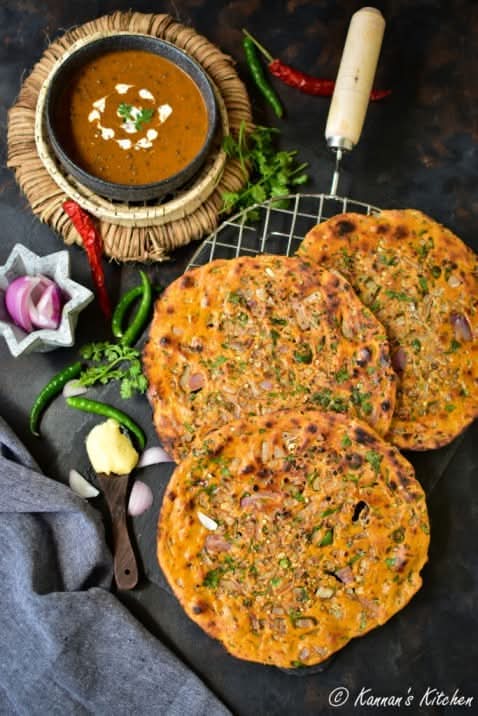 Pyaaz Mirchi Roti