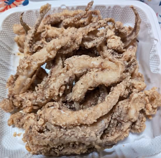 Deep fried squid tentacle