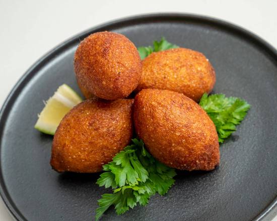 Turkish Kibbeh (6 pcs) (Içli Köfte)