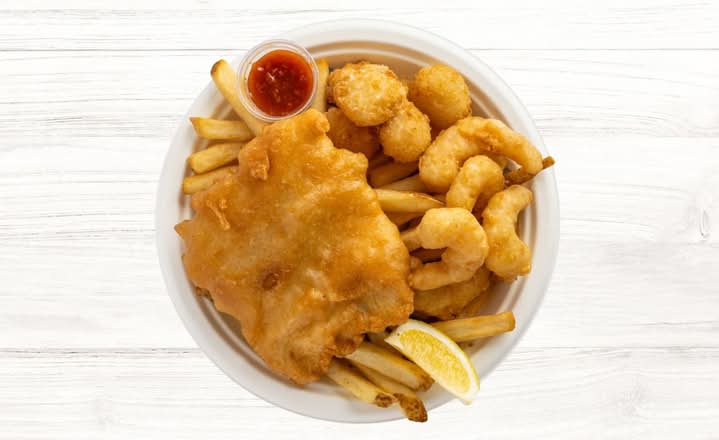 Seafood Platter: 1-Pc Haddock, 5-Pc Scallops, 5-Pc Shrimps & Fries