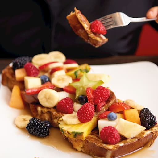 Fruits frais et crème anglaise / Fresh Fruits & English Cream