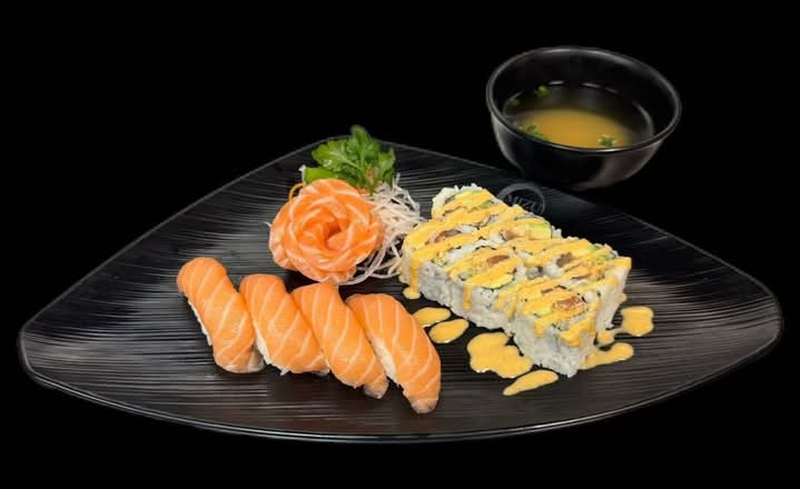 S3. Spicy Salmon Lover Combo