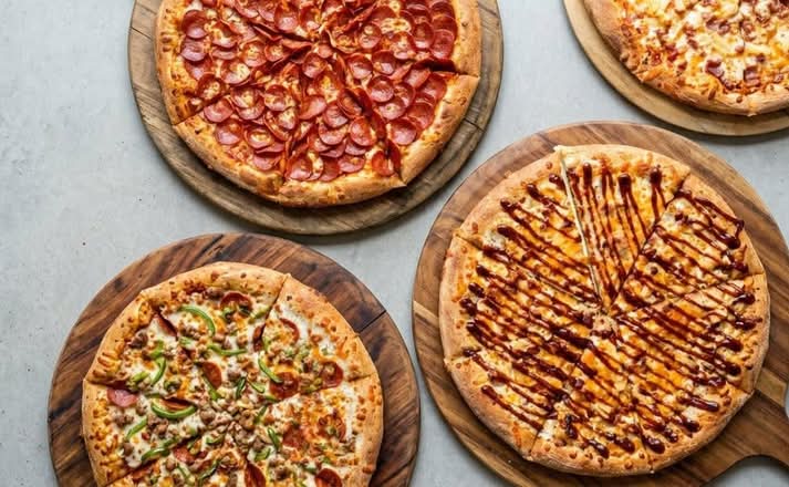 Your Pizza Your Way Pizza (16") (Extra-Large)