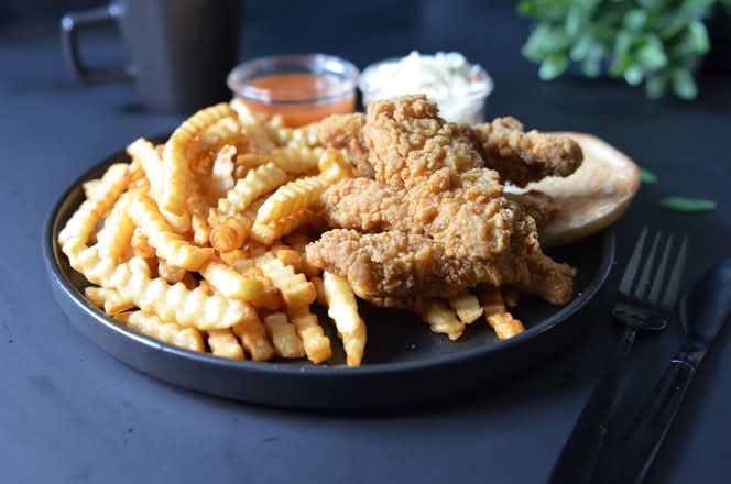 Filets de poulet en repas