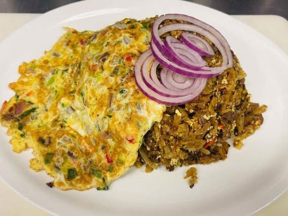 Lamb  Curry  Kothu  Roti & omlett