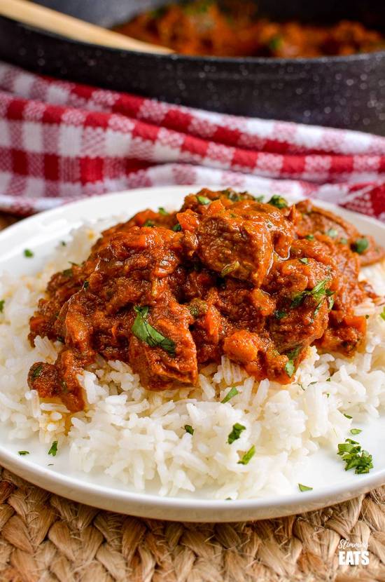 Goat curry with rice & Garlic naan